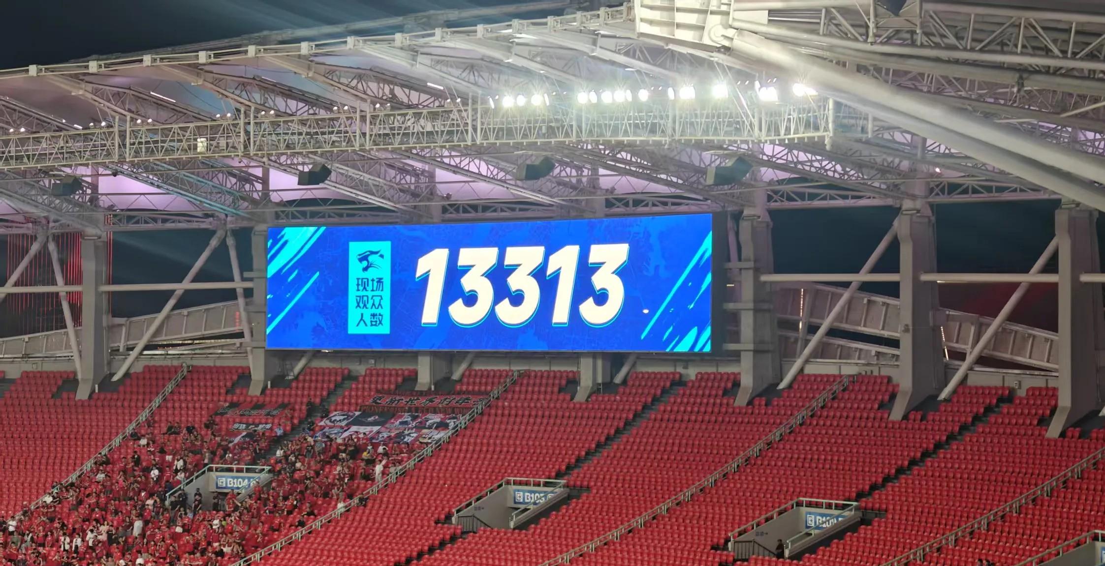 包含训练课后武汉三镇备战欧冠;刷新队史纪录细节流出;压力陡增;赛程密集仍需轮换的词条 包含训练课后武汉三镇备战欧冠;刷新队史纪录细节流出;压力陡增;赛程密集仍需轮换的词条