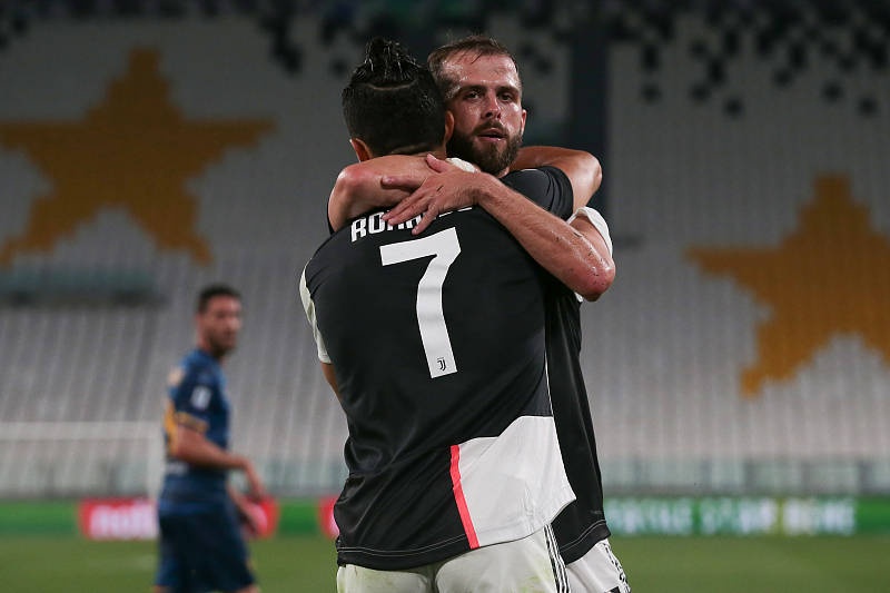 LOL赛事押注 - 巴塞罗那内部会议纪要流出——赛前官宣签约，全明星赛使命明确，心理建设被强调