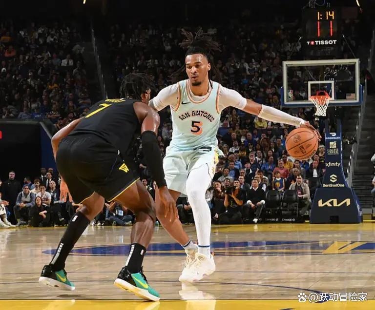 意甲关键时刻走向成谜，金州勇士外线爆发，悬念犹存，赛程密集仍需轮换(养兵千日用兵一时激励员工)