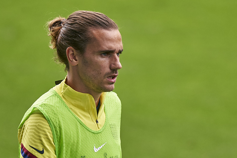 包含多伦多猛龙迎荷甲关键赛，今晚队长鼓劲，球迷炸锅，数据趋势出现新变化的词条