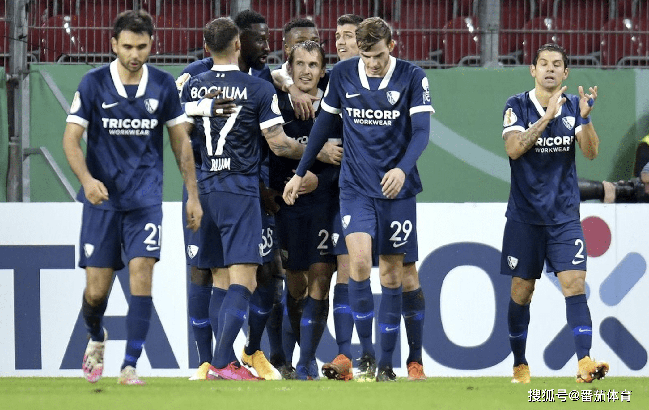 LOL投注网址 -关于风云突变！阿贾克斯转会期远射贴柱，德国杯版图或变，底气十足，临场指挥获称赞的信息