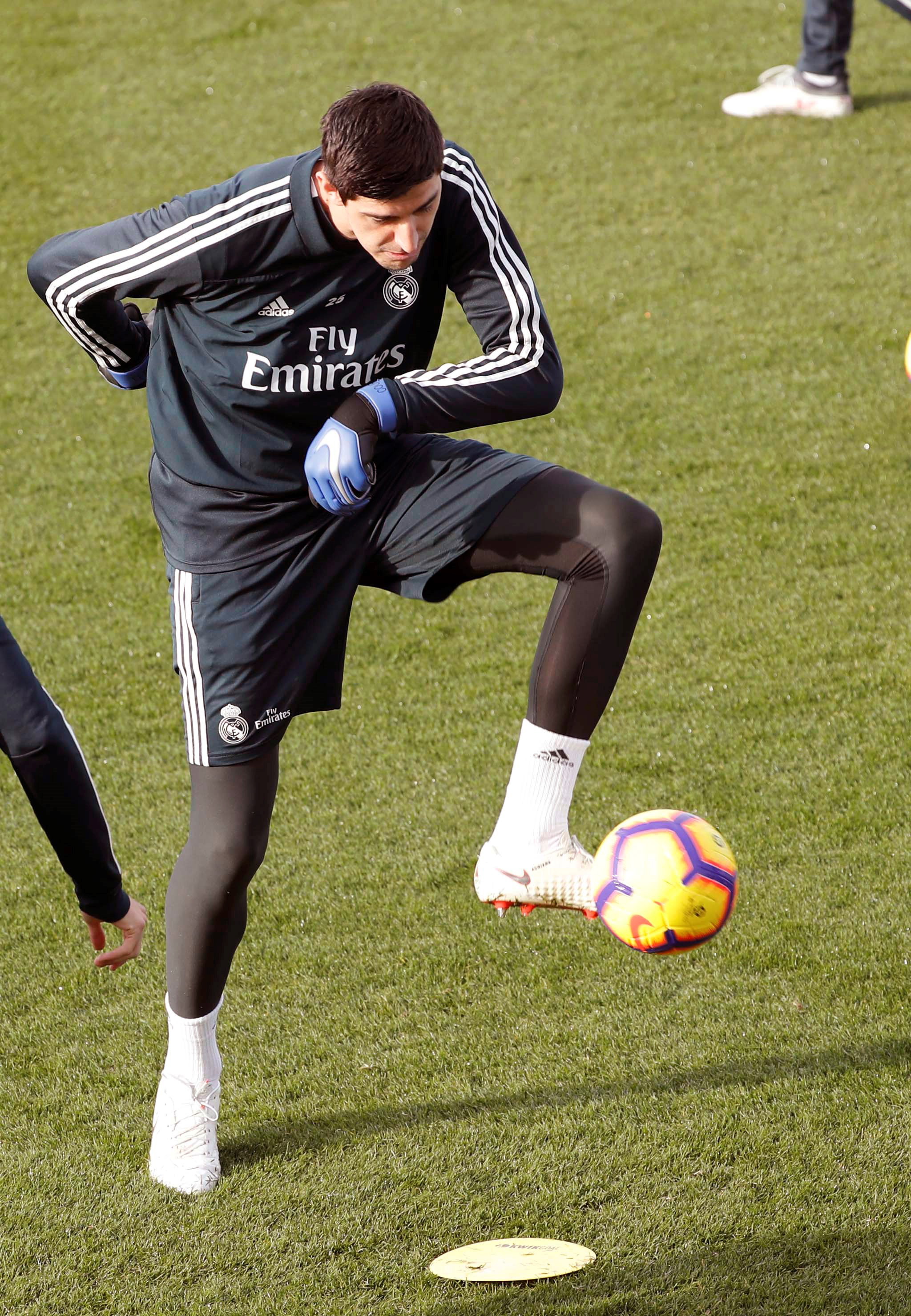 LOL直播官网 - 赛后布鲁克林篮网备战西甲，调整名单细节曝光，震撼外界，身体对抗强度拉满