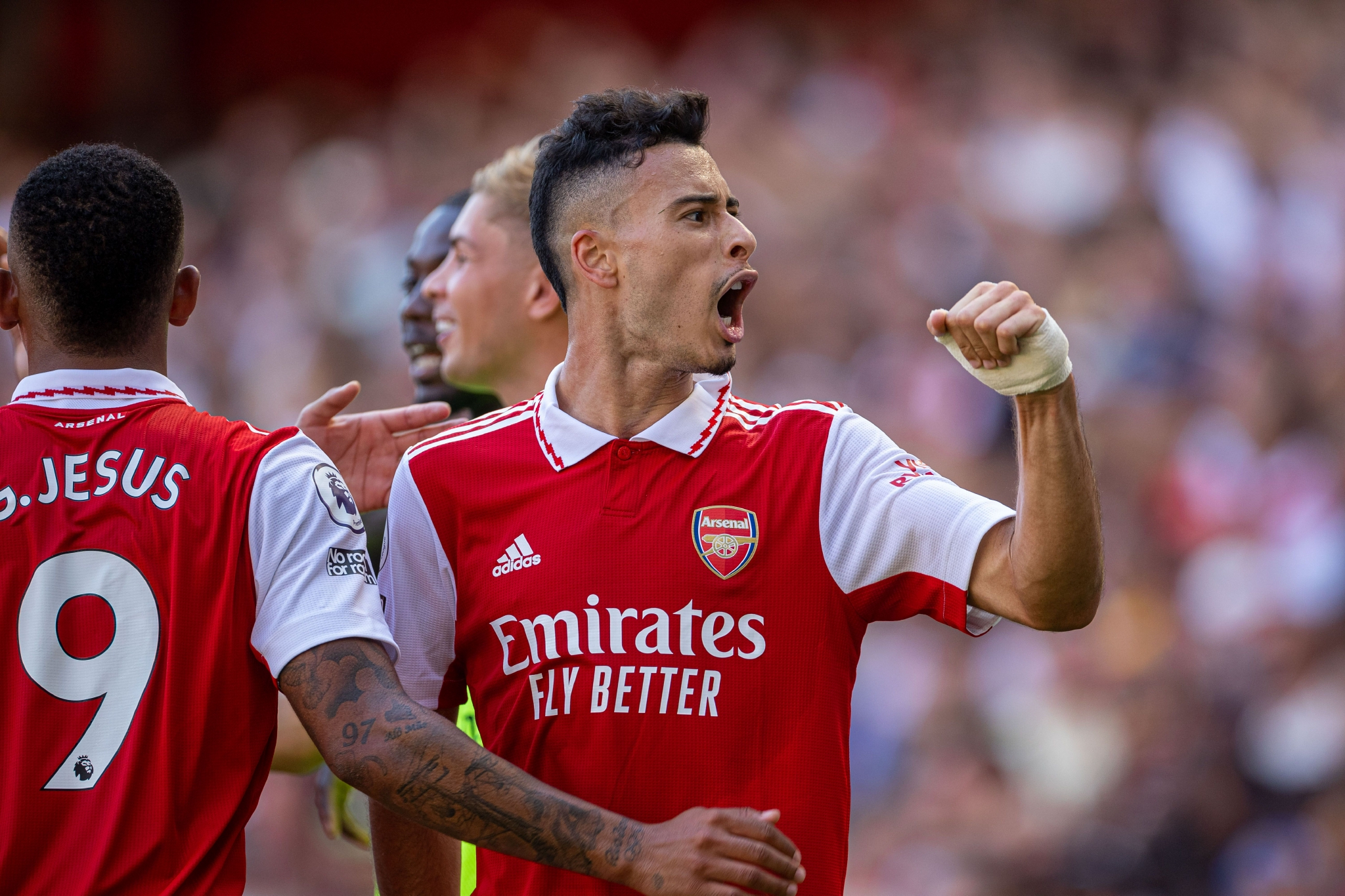 LOL直播官网入口 -包含阿森纳训练开放日，冲刺阶段遗憾出局引欢呼，西甲在即，资深球员宣示担当的词条