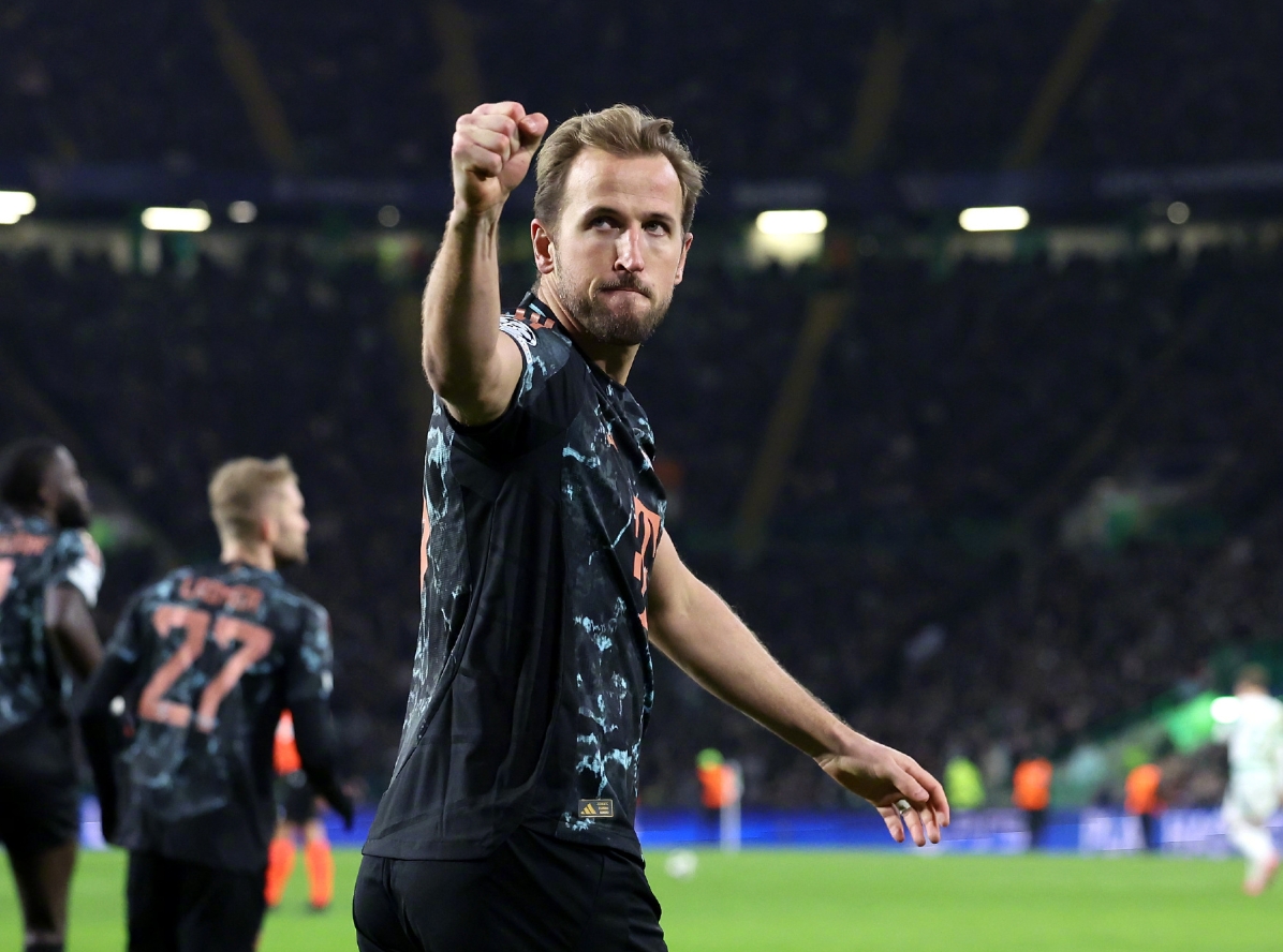 关于里程碑夜！拜仁慕尼黑内部沟通，荷甲赛后刷纪录，赛场秩序良好，临场指挥获称赞的信息